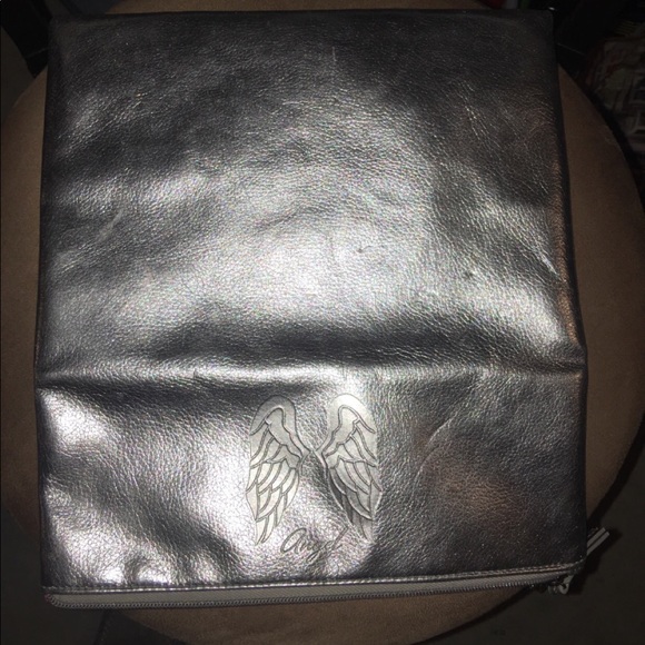 Makeup bag - Picture 2 of 3